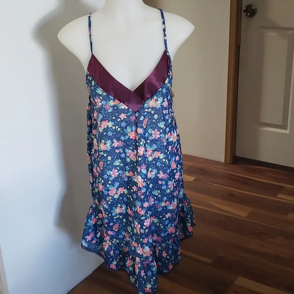 NWT Vintage Petra Fashions Nighty - Picture 1 of 3